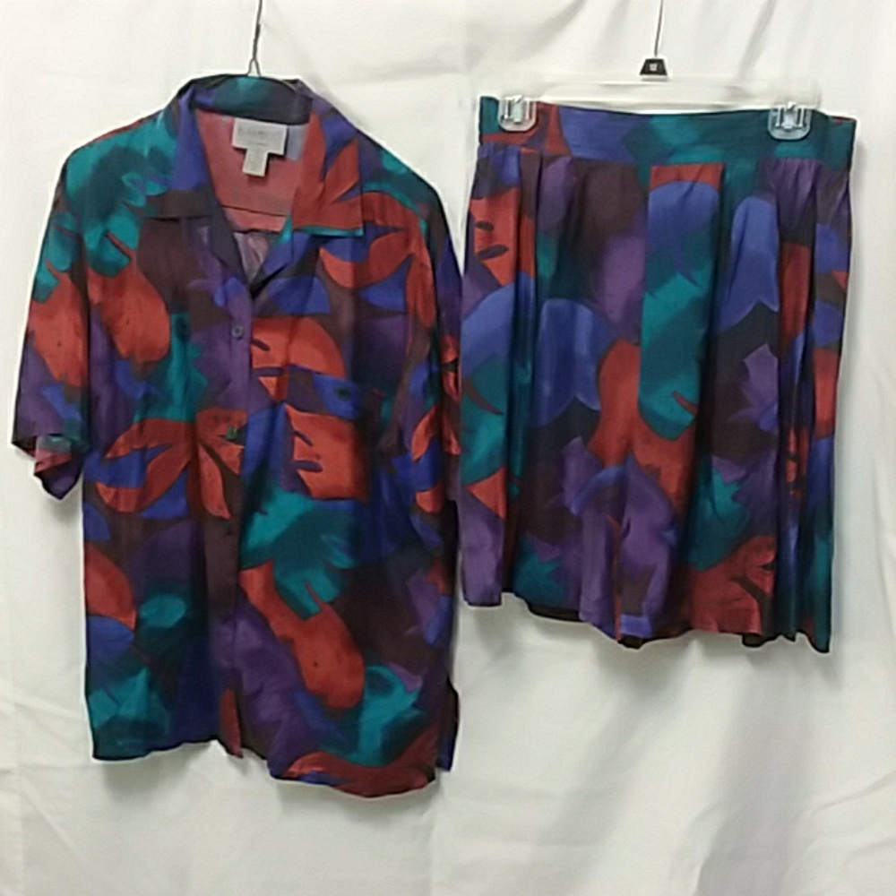 Two piece set